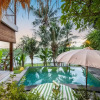 Отель Tropical Private Villa, 3 BR, Canggu Ricefield View, фото 24
