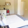 Отель Cozy Guestrooms in Midrand, фото 9