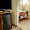 Отель Comfort Suites Near Seaworld, фото 22