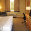 Отель La Quinta Inn & Suites Sarasota, фото 2