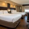 Отель Holiday Inn Express & Suites San Antonio Medical-Six Flags, an IHG Hotel, фото 5