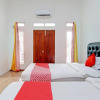 Отель Guest House 513 Syariah By OYO, фото 15