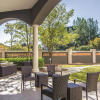 Отель La Quinta Inn & Suites by Wyndham Atlanta Perimeter Medical, фото 21