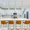Отель Luxe Wilmington Home: 2 Mi to Historic Downtown, фото 16