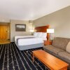 Отель La Quinta Inn Suites Wyndham Vancouver, фото 10