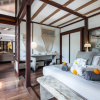 Отель Sumptuous & Unique Wooden Luxury Villa, фото 9