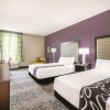 Отель La Quinta Inn & Suites by Wyndham Clifton Park, фото 3
