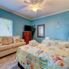 Отель Captains Walk 418, 3 Bedrooms, Beach Front, Pool, Sleeps 8, фото 6