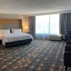 Отель Holiday Inn Chicago Nw Crystal Lk Conv Ctr, an IHG Hotel, фото 38