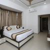 Отель Capital O 10970 Hotel Krishna Palace, фото 19