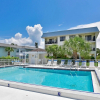 Отель Gulf Breeze Ami-2bd-2ba-condo-private Beach Access-heater Pool-water Views From Every Window, фото 16