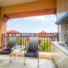 Отель Yijiayi Holiday Hotel, фото 2