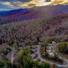 Отель Pilot Cove Forest Lodging, фото 15