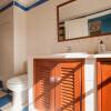 Отель Ericeira Chill Hill Hostel & Private Rooms - Peach Garden, фото 24