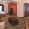 Отель La Quinta Inn & Suites by Wyndham Woodward, фото 43