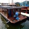 Отель Romantic Luxury Eco-friendly River Front Houseboat, фото 4