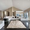 Отель Modern Luxury Furnished, Surrounding St-Lawrence River View, Tranquil, фото 12