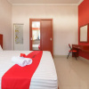 Отель Reddoorz Syariah Near Uisu Medan, фото 19