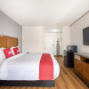 Отель OYO Hotel Palmdale - Antelope Valley, фото 4