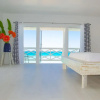 Отель Caprice 9 Cable Beach Design Villa, фото 1