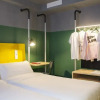 Отель room00 Valencia Hostel, фото 13