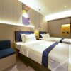 Отель Home Inn Selected (Dalian Xinghai Plaza Convention and Exhibition Center), фото 3