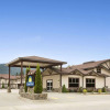 Отель Northwinds Hotel Revelstoke, фото 15