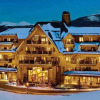 Отель Crystal Peak Lodge, фото 1