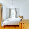 Отель 2BR Apartment - 10mins to Canary Wharf!, фото 8