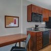 Отель Candlewood Suites, Columbia/Ft. Jackson, an IHG Hotel, фото 22