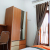 Отель Simply Homy Guest House Unit Gejayan, фото 13