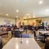 Отель Cobblestone Hotel & Suites - McCook, фото 27