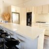 Отель Whitesbeach Guesthouse, фото 1