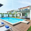 Отель Luxury Halkidiki Villa Deluxe 5 Bedroom Villa Private Pool Pefkochori, фото 12