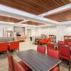 Отель Holiday Inn Express Hotel & Suites Tilton - Lakes Region, фото 15