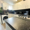 Отель Canterbury Modern 6 Bedroom House with Hot Tub, фото 12