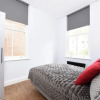 Отель Stylish & Spacious Deluxe Apartments near Victoria Station, фото 5