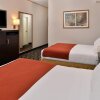Отель Holiday Inn Express Tacoma South Lakewood, an IHG Hotel, фото 23