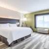 Отель Holiday Inn Express & Suites Ottawa, an IHG Hotel, фото 3