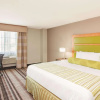 Отель La Quinta Inn & Suites Far Rockaway - JFK Airport, фото 19