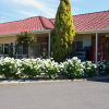 Отель Pines Country Club Motor Inn в Шеппартоне