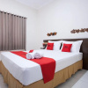 Отель RedDoorz near Tugu Pahlawan Surabaya, фото 2