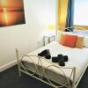 Отель Modern Comfy 2-bedroom Flat in St Helens, фото 8