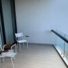Отель 2BR With Rooftop Pool in Great Location! A/c!, фото 7