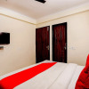 Отель OYO 70214 Kartik House, фото 6