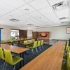 Отель Holiday Inn Express Hotel & Suites PEORIA NORTH - GLENDALE, an IHG Hotel, фото 18