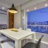 Отель Luxury 3BR Apartment With Marina Views, фото 6