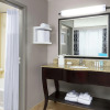 Отель Hampton Inn & Suites National Harbor - Alexandria Area, фото 35