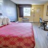 Отель Econo Lodge at Military Circle, фото 33