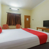 Отель RedDoorz @ Jalan Babepalar Rike Manado, фото 6
